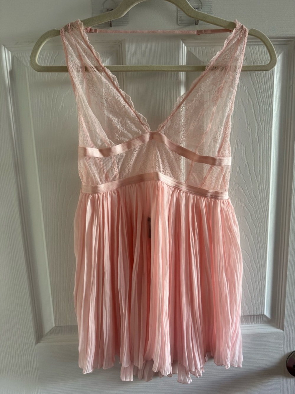 NWT Victoria's Secret Chiffon Pleated Babydoll Lingerie Pink L - Picture 4 of 15